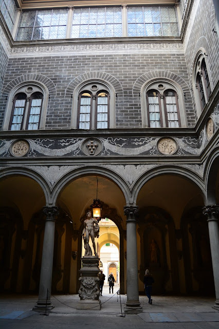 cour Palazzo Medici
