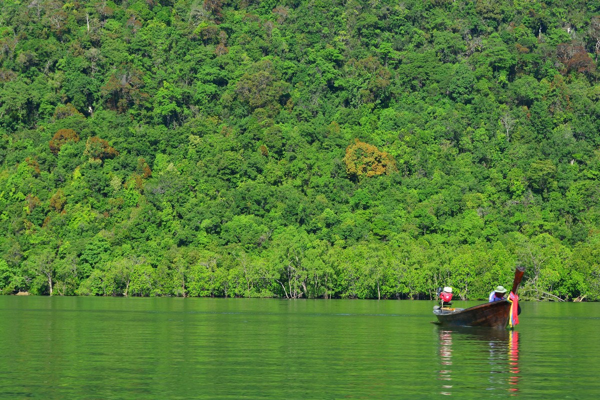 Sur la rivière Ko Pan Yi