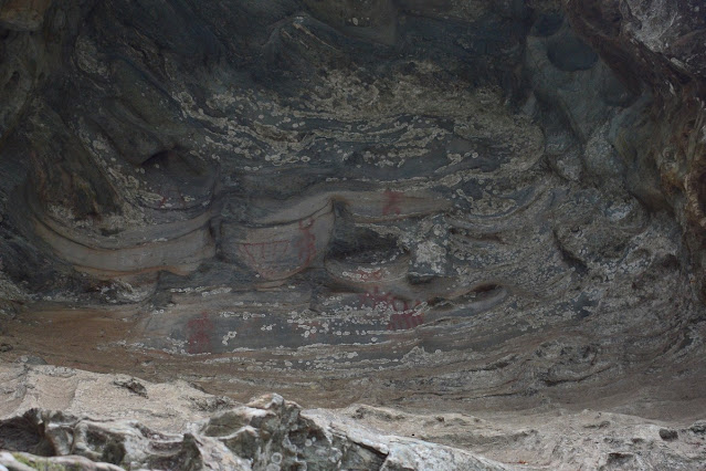 grotta scritta Nonza